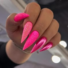 23+ Stunning Pink Chrome Nail Ideas For 2024 - DrExplains Dip Powder Ideas, Pink Chrome Nail, Chrome Nail Ideas, Pink Stiletto Nails, Dark Pink Nails, Chrome Nails Designs, Pink Glitter Nails