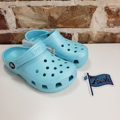 Crocs Baya Kids Unisex Classic Clogs - Teal Blue Size C 10 Nwt. Brand New With Tags Check All Pictures For Details We Will Pack And Ship Out Fast Cute Blue Non-slip Clogs, Cute Blue Round Toe Sandals, Light Blue Non-slip Slip-on Sandals, Summer Playtime Clogs With Round Toe, Summer Clogs With Round Toe For Playtime, Playful Blue Round Toe Clogs, Casual Light Blue Non-slip Sandals, Casual Light Blue Slip-on Clogs, Blue Non-slip Clogs For Summer