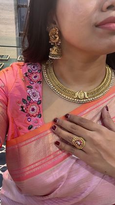 Addigai Necklace Gold, Neck Sets Jewellery, Jadtar Jewellery Necklaces, Jalebi Necklace, Kishandas Jewellery, Gold Choker Necklace Indian, Coral Jewelry Set, Jadau Jewellery, Gold Haram