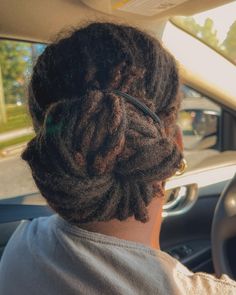 Happy Texture Tuesday! This bun took me only 10 mins to do 😅 … just kidding but it’s so cute! 💜  #locs #locstyles #womenwithlocs #locinspiration #locjourney #starterlocs #locgoals #curlylocs #healthylocs #retwist #locgoals #texturetuesday Starter Locs, Loc Styles, Just Kidding, Locs, Twist, Texture, 10 Things