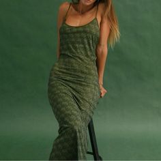 Jagger & Stone Green Dress, Size 6, Never Worn, Tags Still On Printed Wedding Dress, Stylish Maxi Dress, Thrift Inspo, Dresses Australia, Mesh Maxi Dress, Dress Slim, New Years Eve Dresses, Eve Dresses, Polly Dress