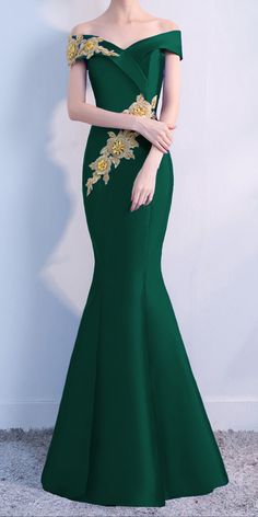 Green Evening Dress For Banquet During Prom Season, Green Strapless Evening Dress For Banquet, Green Evening Dress With Sweep Train For Banquet, Green Dresses With Sweep Train For Banquet, Green Dress With Sweep Train For Banquet, Green Floor-length Dress With Sweep Train, Dark Green Floor-length Evening Dress For Formal Occasions, Elegant Green Prom Gown, Spring Green Evening Dress For Wedding