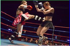 Near Phuket, you'll find Tiger Muay Thai in Chalong, Thailand. Push your mind and body with intense, full-body MMA workouts rooted in rich Thai culture! Muay Thai Women, Kickboxing Women, Muay Thai Techniques, Tiger Muay Thai, Boxing Drills, Mma Workout, Mma Gear, Mai Thai, Muay Thai Training