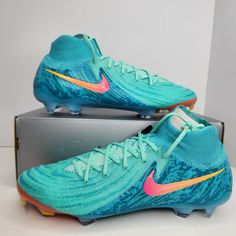 Nike Phantom Luna Ii Elite Lv8 Fg Size 11 Men Green Glow/Black Sku: Fj2571-300 100% Authentic Brand New With Box (Box Is Missing Lid) Any Questions? Make Sure To Ask Price Firm Soccer Fits, Pink Soccer Cleats, Womens Soccer Cleats, Making Pins, Nike Football Boots, Custom Shoes Diy, Nike Cleats, Soccer Outfits, Soccer Boots