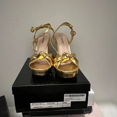 Never Worn. Size 39. Trendy Gold Platform Heels, Gold Synthetic Heels For Night Out, Chic Gold Wedge Heels, Gold Synthetic Heels, Chic Gold Synthetic Sandals, Gold Platforms, Women Shoes, Women Shopping, Gold