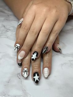 Black And White Star Nails, White Nail Inspo, Black And White Stars, Nail Candy, White Nail, Star Nails, Nail Styles