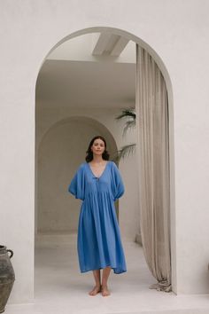 Meet Maya, our newest everyday dress, elegant yet comfortable for year-round wear. Cut from 100% bubble cotton, this midi features ballooned 3/4 sleeves and a tie detail along the neckline. Wear bowed or untied. We love to style Maya with a simple sandal for an effortless outfit. Simple Sandals, Everyday Dress, Effortless Outfit, French Blue, Dress Elegant, Everyday Dresses, Jewelry Bags, Sales Gifts, Mother's Day Gifts