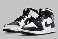 ad eBay - Find many great new & used options and get the best deals for Nike Air Jordan 1 Mid Homage Black White Split Women’s Size 8 (DR0501-101) WMNS at the best online prices at eBay! Free shipping for many products! Jordan 1 Mid Split, Jordan 1 Mid White, Air Jordan 1s, Air Jordan 1 Mid Se, Nike Air Jordan 1 Mid, Womens Air Jordans, Jordan 1 High Og, New Nike Air, Nike Air Jordan 1