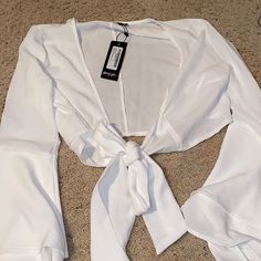 Size 12 - Nwt White Cropped Top For Brunch, White Cropped Blouse For Brunch, Elegant White Crop Top For Brunch, Gal Clothes, White Tie, Tie Top, White Cream, Shirt Color, Long Sleeve Shirt