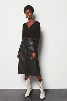 The Skirt That Works As Hard As You Do. Wear It To Work, Wear It To Brunch, Wear It To Drinks - This Versatile Faux-Leather Skirt Comes In An A-Line Shape And Features Statement Pockets And A Belted Waist. Leather Midi Skirt Outfit, Leather Skirt Midi, Midi Leather Skirt, A Line Skirt Outfits, Black Faux Leather Skirt, Spring Skirt Outfits, Long Leather Skirt, Fall Skirt, Leather Skirt Outfit