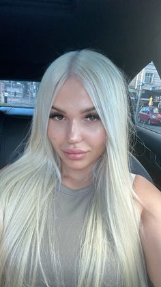 Icy Platinum Blonde Hair Balayage, Bleach And Tone Hair Shades, Global Bleach Hair, Full Bleach Blonde Hair, Platinum Blonde Bangs, Blonde Long Hair, Hispanic Men, Blonde Bangs, Silver Blonde Hair