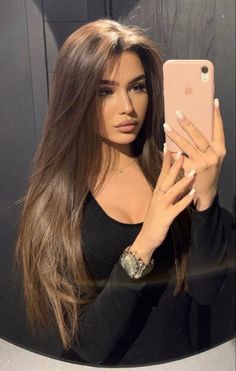 Rambut Brunette, Brown Hair Looks, Brown Hair Inspo, Brown Hair Balayage, Balayage Brunette, Hair Inspiration Color, Hair Inspo Color, Light Hair, A Mirror