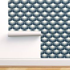 a wall with a blue and white pattern on it