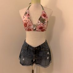 Old Navy Shorts Diva Shorts Size 8, No Stretch Worn And Cared For. Large Bikini Top. Never Warn. Beach Ready Separate Or Together Dd Cup Swimwear, Orange Bathing Suit, Brown Swimsuit, Tropical Bikinis, Halter Top Tankini, Beach Ready, Old Navy Shorts, Navy Shorts, Swim Suit Bottoms