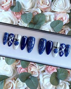 Nail Art Bleu, Navy Blue Christmas, Blue Christmas Nails, Acrylic Nails Almond Shape, Hand Painted Nails, Royal Navy Blue, Nails Hand Painted, Royal Blue Nails, Navy Nails