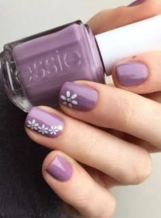 Nails March, Roofing Colors, Floral Nail Designs, Cute Spring Nails, Spring Nail Colors, Floral Nail, Spring Nail Art