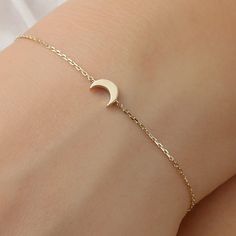 Bracelet Valentines, Solid Gold Bracelet, Moon Bracelet, Mini Moon, Bracelet Minimalist, Jewelry Dainty, Dainty Bracelet, Gold Moon, Celestial Jewelry