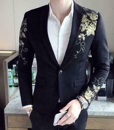 Mens Floral Lapel Wedding Party Singer DJ Jacket Slim Fit Outwear Coat Club@ USL #fashion #clothing #shoes #accessories #mensclothing #coatsjackets (ebay link) Blazer For Men Wedding, Stylish Blazers, Lapel Wedding, Floral Lapel, Wedding Blazers, Men Fashion Photo, Slim Fit Suit Men, Slim Fit Blazer, Wedding Dress Men