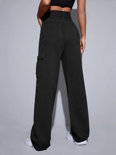 Embrace a contemporary and functional style with these High Rise Cargo Jeans. Crafted from denim, these long-length pants feature a loose fit and a high waistline for a flattering silhouette. The zipper fly closure and button details enhance the overall design, while the cargo-inspired pockets provide both style and practicality. Features: Pattern Type: Plain Type: Straight Leg Jeans Style: Cargo Pants Closure Type: Zipper Fly Details: Button, Pocket, Zipper Waist Line: High-Waist Length: Long F Trendy Workwear Cargo Jeans, Trendy Full-length Cargo Jeans For Work, Baggy Straight Jeans With Side Pockets, Baggy Jeans With Side Pockets, High Waist Utility Flare Jeans For Workwear, High Waist Flare Jeans With Pockets For Work, Solid Color Straight Leg Cargo Jeans For Work, Straight Leg Cargo Jeans For Work, Solid Straight Leg Cargo Jeans For Workwear