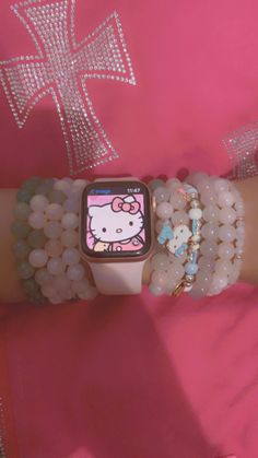 #beadedbraclets #hellokitty #braclets Beaded Braclets, Pretty Bracelets, Cute Bracelets, Bead Jewelry, Cute Jewelry, Crystal Jewelry, Body Jewelry