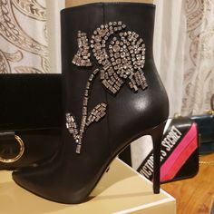 7.5 Black Embelish Michael Kors Collection, Shoe Art, Bootie, Bootie Boots, Ankle Boots, Michael Kors, Walking, Size 7, Women Shoes