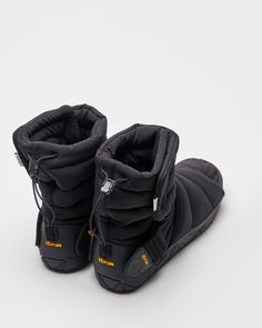 FUTON-HI in Black (Men's) | Official SUICOKE US & CANADA Webstore – SUICOKE NORTH AMERICA Vibram Furoshiki, Web Store, Synthetic Fiber, Futon, Stylish Men, Woman Colour, Original Design, Black Men, The Man