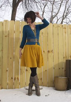 Sewing Skirt, Yellow Tights, Mustard Skirt, Autumn Clothing, Rock Outfit, Skirts With Boots, Yellow Skirt, Fashionista Style, Work Attire