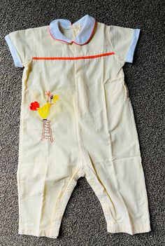 VTG Yellow Seersucker Parrot Embellished Toddler Longalls SZ 12M Excellent condition Spring Striped Cotton Jumpsuits And Rompers, Retro Cotton Jumpsuits And Rompers For Spring, Striped Cotton Jumpsuits And Rompers For Spring, Spring Retro Overalls Jumpsuits And Rompers, Spring Yellow Cotton Jumpsuits And Rompers, Yellow Cotton Jumpsuits And Rompers For Spring, Vintage White Jumpsuits And Rompers For Spring, Embroidered Cotton Jumpsuits And Rompers For Spring, Retro Spring Overalls With Bib Front