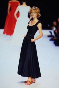 Dior 90s, Dior Runway, Christian Dior Dress, Eva Herzigova, Gianfranco Ferre, Pretty Dresses, Runway Fashion