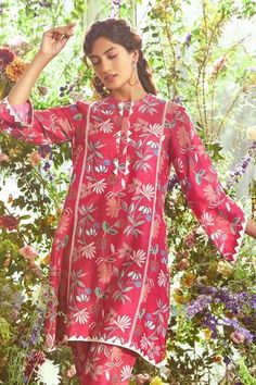 Shop for Ridhi Mehra Pink Chanderi Kurta And Pant Set for Women Online at Aza Fashions Coord Sets For Women, Ridhi Mehra, Kurti Sleeves Design, Coord Sets, Floral Print Pants, Kurta Designs Women, Kurta With Pants, Kurta Designs, Designer Gowns