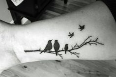 Small Bird Tattoos, Little Bird Tattoos, Bird Tattoo Meaning, Vogel Tattoo, Flying Bird Tattoo, Branch Tattoo, Shape Tattoo, Three Birds, Bird Tattoo