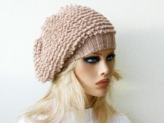 "More hats here: https://www.etsy.com/shop/lasunka/?section_id=7504911 This Cream knit hat is handmade using alpaca wool and acrylic blend yarn and should fits the average adult head. Alpaca wool hat is perfect for any hair style for teens and women. Measurements: The diameter of the beret - 28 cm - 11.0\" Height - 24 cm - 8.7\" - 9.5\" Please convo me if you have any special requests for a different color or a different size. Alpaca wool hat will be shipped by Hellenic mail with delivery confir Beret Crochet, Cute Beret, Alpaca Hat, Tweed Hat, Alpaca Gifts, Knit Tweed, Red Beret, Oversized Hat, Knit Beret