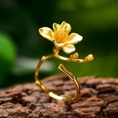 45028748296413 Floral Gold Jewellery, Lily Engagement Ring, Freesia Flower, Jewelry 2024, Freesia Flowers, Flower Rings, Flower Model, Unusual Rings, Floral Ring