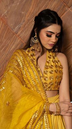 Gotta Patti Lehenga, Indian Wedding Dresses, Haldi Outfits, Haldi Outfit, Indian Outfits Lehenga, Yellow Lehenga, Lehenga Designs Simple, Indian Bride Outfits, Stitching Dresses