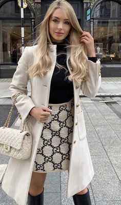 #Winter#WinterOutfits#Fashion2024#SeasonalFashion#WinterTrends#StyleTips#ColdWeatherOutfits#Skirts#Layering#MidiSkirtsIdeas#OutFitIdeas#WinterFashion#WinterOutfitsAesthetic#WinterOutfitsKorean#WinterOutfitsForWomen#ChristmasOutfit Winter Palette, Comfy Outfits Winter, Chic Streetwear, Vibrant Dress, Trendy Christmas Outfits, Confident Style, Christmas Outfits, Cute Winter Outfits