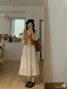 Ootd Rompi, Muslim Fashion Dress Simple, Douyin Fashion, Modest Chic, Simple Style Outfits, Fashion Modest, Color Combinations For Clothes, Long Skirt Outfits