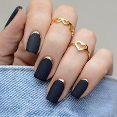 23  Stunning Black Matte Nail Ideas (2024) - DrExplains Matte Black Nails Design, Matte Fall Nails, Matte Nail Ideas, Black And Nude Nails, Autumn Nail Ideas, Matte Nail Colors, Simple Flower Tattoo, Popular Nail Art, Matte Black Nails