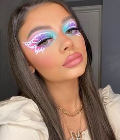 Easter Make Up Look, Easter Makeup Looks Eyeshadows, Easter Eyeshadow Looks, Easter Eye Makeup, Butterfly Halloween Makeup, Butterfly Eyeshadow, Butterfly Makeup Easy, Easter Makeup Looks, Butterfly Eye Makeup