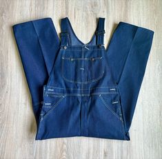 Amazing piece of vintage Americana that will continue to stand up to the test of time.  Patina: None - Unworn  All buttons, snaps and buckles are in fantastic condition.  Waist 32-36" Inseam 28.5 Rise 13  Hip 40  Tagged 34x30 Please make sure that the measurements are as close to your size as possible, as the letter size is a suggested range for body types.  All sales final.  Please ask for any additional information! We are more than happy to help you find the best pair of vintage overalls-!- Americana Vintage, Vintage Overalls, Vintage Americana, Union Made, Denim Overalls, Letter Size, Body Types, Stand Up, Favorite Outfit