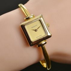 Used Gucci Watch Elegant Watches Women Classy, Women’s Watch, Elegant Watches Women, Gold Vintage Watch, Vintage Gold Watch, Gold Watches Women, Gucci Watch, Watches Women, Vintage Watches