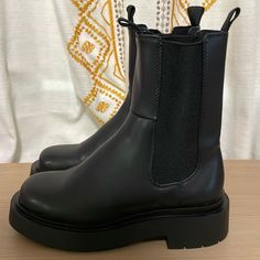 True To Size- 6 Never Used Chelsea Boots With Elasticized Side Panels And A Loop At Back. Chunky, Patterned Soles. Heel Height: Low Heel Footwear Type: Chelsea Boots Chunky Chelsea Boots, H&m Shoes, Side Panels, Low Heels, Chelsea Boots, Chelsea, Heel Height, H&m, Size 6