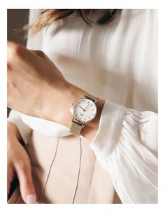 Petite 32 Evergold White Dial Watch Gold Watch For Women, Daniel Wellington Petite, Iron Curls, Flat Iron Curls, Eggshell White, Daniel Wellington Watch, White Dial Watch, Timeless Watches, Minimalist Watch