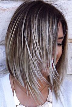 Edgy Bob Haircuts, Edgy Bob, Kort Bob, Bob Haircut Ideas, Bronde Hair, Gray Hair Highlights, Cute Hairstyles For Medium Hair, Edgy Hair, Brown Blonde Hair