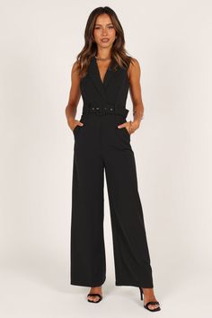 Sienna Belted Jumpsuit - Black Wedding Guest Jumpsuit, Look Wide Leg, Petal And Pup, Jumpsuit Outfits, Belt With Buckle, Belted Jumpsuit, Style Jumpsuit, White Dress Shoes, Belt Jumpsuit