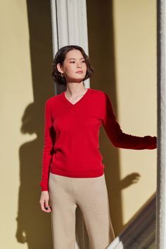 Women's Cashmere Basic V-Neck Red - Gobi Cashmere Studio Shots, Cashmere Hat, Mens Cashmere, Womens Cashmere, Women Essentials, Come And Go, Sophisticated Design, Cashmere Wool, Mongolia