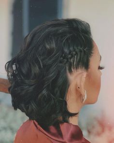 Penteado de cabelo curto para madrinha: inspirações lindas para arrasar Wedding Eye Makeup, Bridesmaid Hair Makeup, Curly Hair Styles Easy, Formal Hairstyles, Bridal Beauty, Curled Hairstyles, Bridesmaid Hair