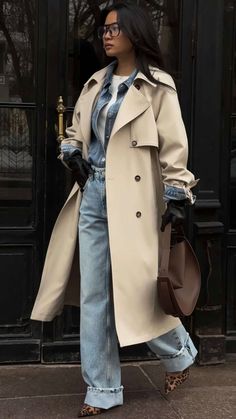 Beige Trench Coat Outfit, Trench Coat Outfits, Fall Coat Outfit, Trench Outfit, Trench Coat Outfit, Beige Trench Coat, Beige Outfit, Coat Outfit