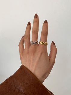 Eliza Chain Ring Chain Ring Gold, Buckle Ring, Sunglass Chain, Chain Ring, Chain Bags, Ring Bracelet, Fashion Prints, Silver Gold, Gold Rings