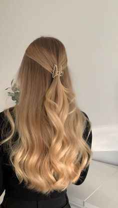 Hairstyle Examples, Blonde Hair Inspiration, Long Blonde, Long Blonde Hair, Homecoming Hairstyles, Blonde Hair Color, Hair Dos