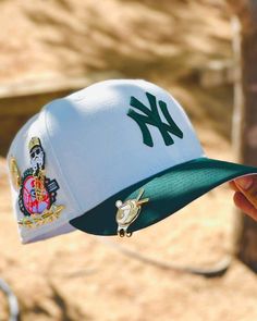 Fitted Hats Men, Ny Cap, Streetwear Hats, Dope Hats, Hat Aesthetic